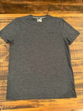 Under Armour Dark Gray Heather V-Neck Short Sleeve Performance Tee